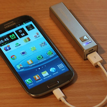 Does your mobile phone have a low-battery problem? Check out the Powerpod